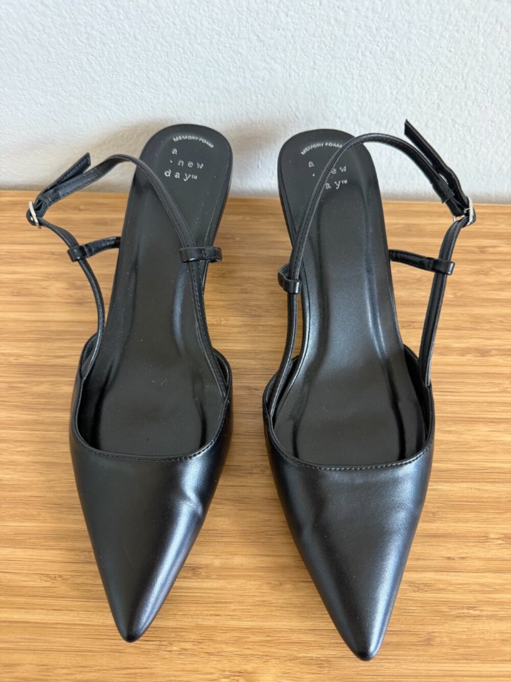 A New Day Pointy Black Kitten Heel size 10